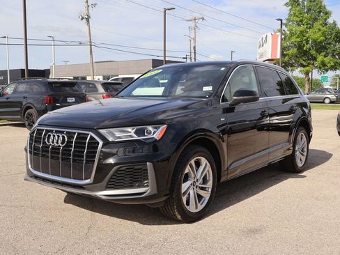 Used 2022 Audi Q7 AWD/4WD image 4