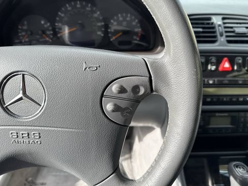 Used 2000 Mercedes-Benz CLK 430 Cabriolet image 55