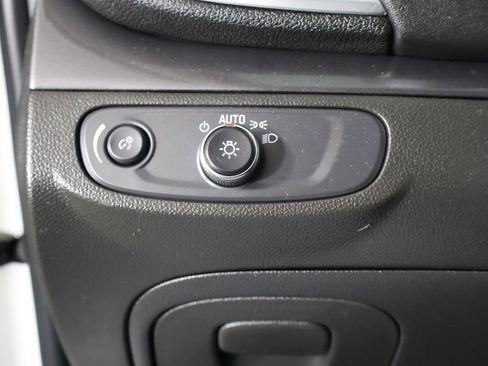 Used 2022 Buick Encore Preferred w/ Safety Package AWD/4WD image 30