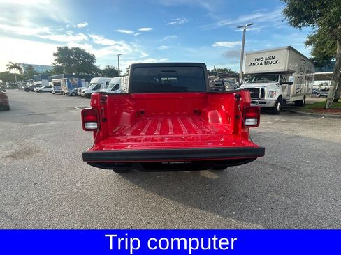 Used 2023 Jeep Gladiator Sport image 30