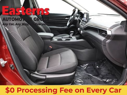 Used 2025 Nissan Altima 2.5 SV FWD image 24