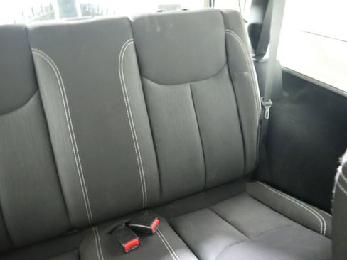 Used 2015 Jeep Wrangler Rubicon w/ Connectivity Group AWD/4WD image 42