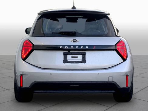 Used 2025 MINI Cooper S FWD image 4