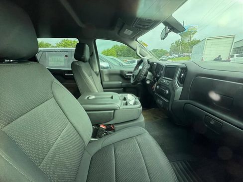 Used 2020 Chevrolet Silverado 1500 Custom Trail Boss w/ Custom Convenience Package AWD/4WD image 3