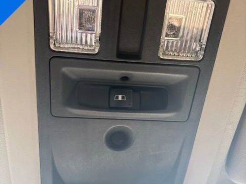 Used 2015 RAM 2500 Laramie w/ Convenience Group image 22