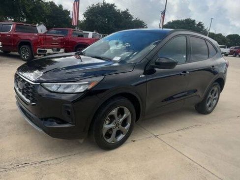 Used 2025 Ford Escape ST-Line Select AWD/4WD image 4