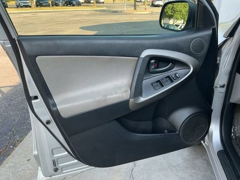 Used 2010 Toyota RAV4 2WD image 13