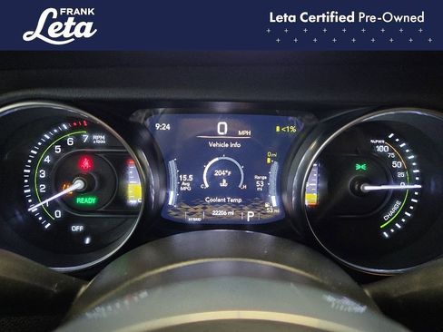 Used 2023 Jeep Wrangler Unlimited Sahara w/ Cold Weather Group AWD/4WD image 15