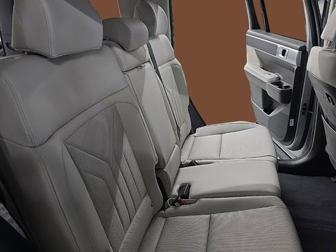 New 2026 Hyundai Santa Fe SEL image 18