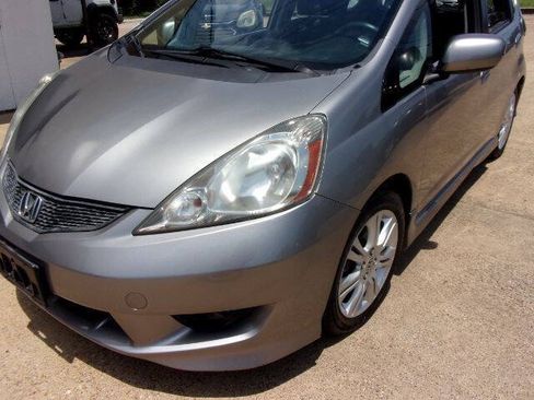 Used 2010 Honda Fit Sport image 3
