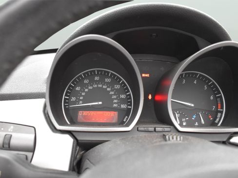 Used 2004 BMW Z4 2.5i RWD image 29