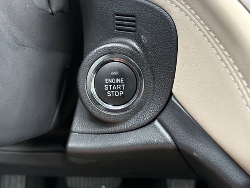 Certified 2025 Subaru Outback Premium AWD/4WD image 18