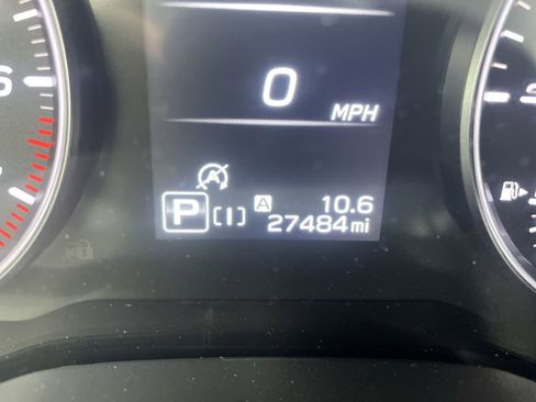 Used 2024 Subaru Crosstrek 2.0i Premium w/ Popular Package #3 image 18