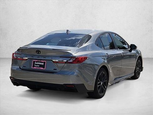 Used 2026 Toyota Camry SE w/ Convenience Package FWD image 5