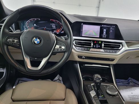 Used 2021 BMW 330i xDrive Sedan w/ Premium Package AWD/4WD image 13