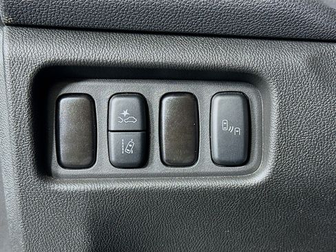 Used 2025 Mitsubishi Outlander Sport SE image 17