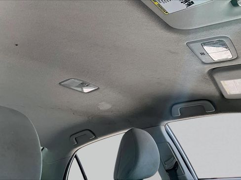 Used 2012 Toyota Corolla LE FWD image 13