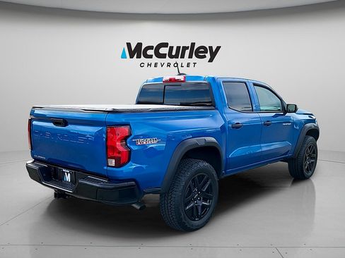 Used 2024 Chevrolet Colorado Trail Boss w/ Technology Package AWD/4WD image 7