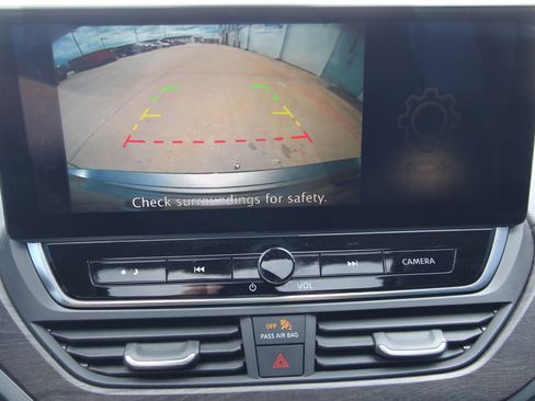 Used 2024 Nissan Altima 2.5 SV w/ SV Premium Package image 12