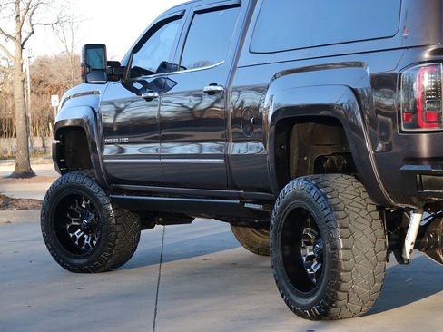 Used 2015 GMC Sierra 2500 Denali w/ Duramax Plus Package AWD/4WD image 23