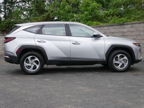 Used 2023 Hyundai Tucson SE AWD/4WD image 8