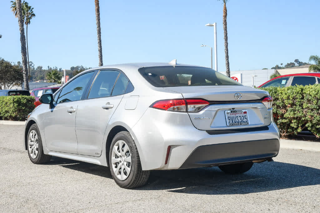 Used 2026 Toyota Corolla LE w/ Carpet Mat Package (TMS) AWD/4WD image 7