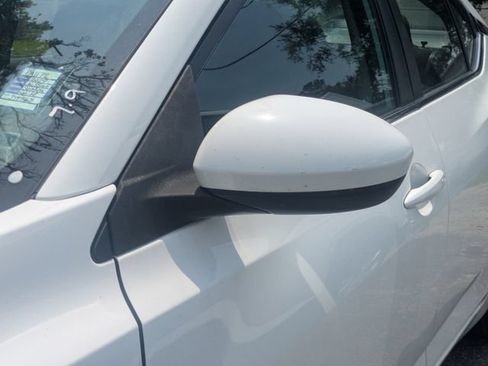 Used 2024 Nissan Sentra SV FWD image 12