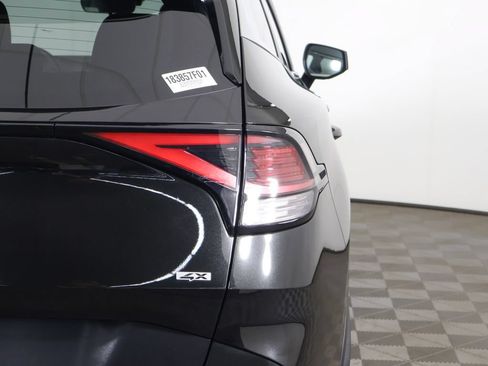 Used 2023 Kia Sportage LX AWD/4WD image 14