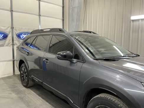 Used 2025 Subaru Outback Onyx Edition w/ Tech Package 2 image 4