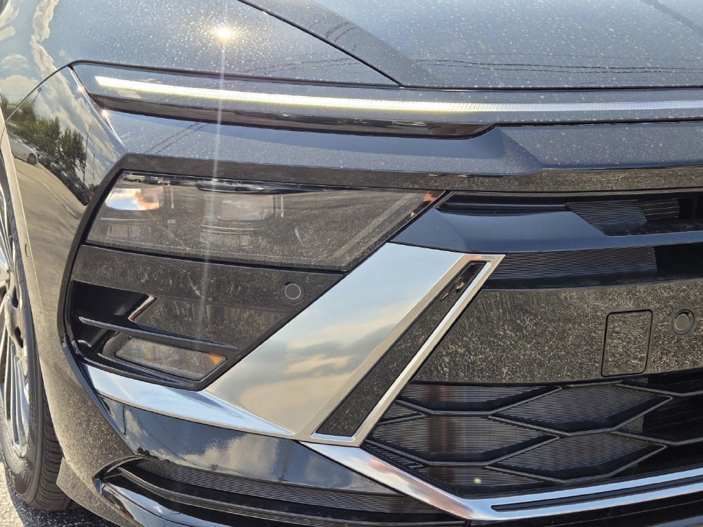 New 2026 Hyundai Sonata Limited FWD image 2