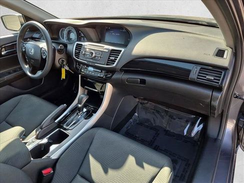 Used 2017 Honda Accord LX image 20