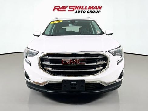 Used 2021 GMC Terrain SLT image 2