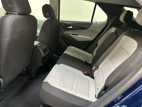 Used 2022 Chevrolet Equinox LS w/ LS Convenience Package AWD/4WD image 23