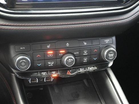 Used 2021 Dodge Durango R/T w/ Blacktop Package AWD/4WD image 20