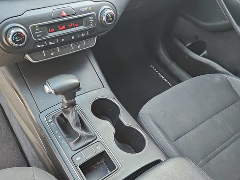 Used 2019 Kia Sorento FWD w/ LX Convenience Package image 23