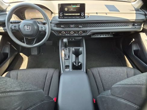 Used 2025 Honda Accord SE image 25