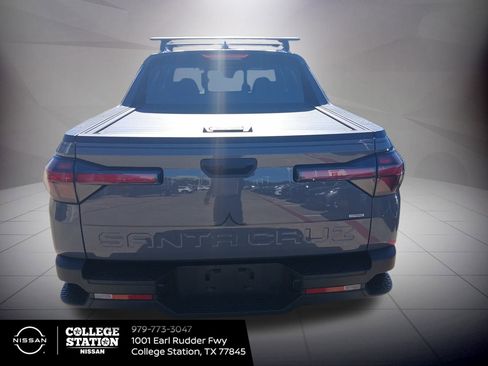 Used 2024 Hyundai Santa Cruz SEL w/ Activity Package image 3