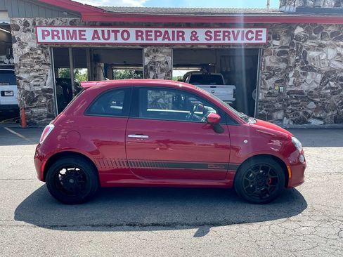 Used 2015 FIAT 500 Sport w/ Sport Appearance Group FWD image 8