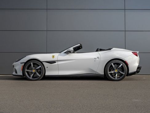 Certified 2023 Ferrari Portofino M image 12