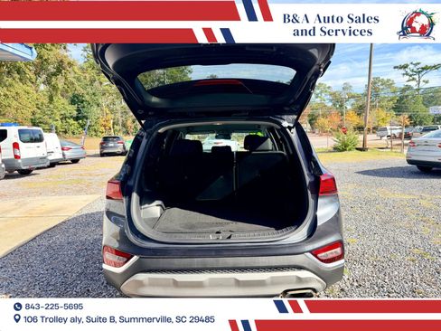 Used 2020 Hyundai Santa Fe SE w/ Cargo Package image 6