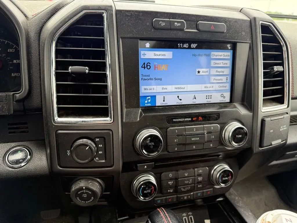 Used 2016 Ford F150 Lariat w/ Equipment Group 502A Luxury AWD/4WD image 16