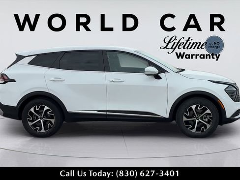 Used 2024 Kia Sportage EX FWD image 8