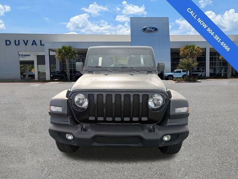 Used 2022 Jeep Wrangler Unlimited Sport AWD/4WD image 9