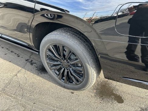 Used 2024 Cadillac Escalade Sport Platinum w/ LPO, Floor Liner Package image 19