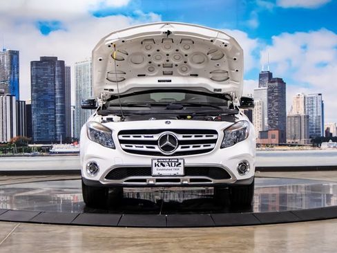 Used 2018 Mercedes-Benz GLA 250 4MATIC image 4