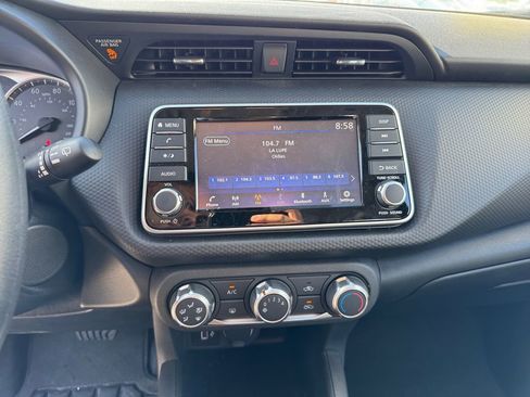 Used 2025 Nissan Kicks Play S image 11