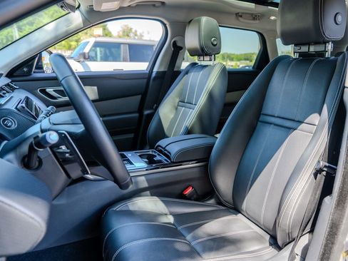 Used 2023 Land Rover Range Rover Velar S image 19