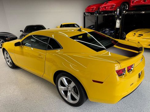 Used 2010 Chevrolet Camaro SS RWD image 12