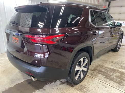Used 2023 Chevrolet Traverse LT w/ LT Premium Package AWD/4WD image 9