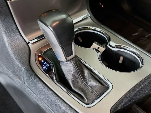 Used 2020 Jeep Grand Cherokee Altitude image 18